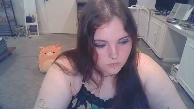 pretttypearl webcam model stream image