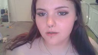 pretttypearl webcam model stream image