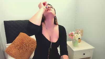 EmilyBody webcam model stream image