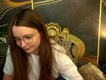 MagikPeachh webcam model stream image
