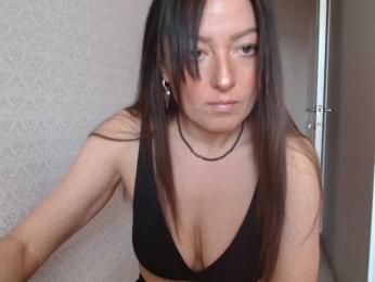 HoneyMuse webcam model stream image