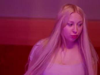 snowyphoenix webcam model stream image