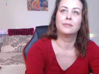 yourlustfulmilf webcam model stream image