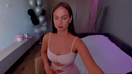 EmillyFiness webcam model stream image