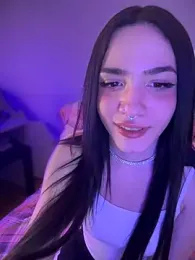 ShannonShanny webcam model stream image