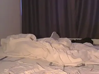 LionEdwin webcam model stream image