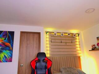Morthy D webcam model stream image