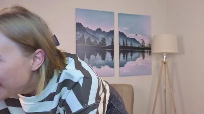 VelvaMooe webcam model stream image