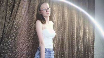 DaphineMccra webcam model stream image