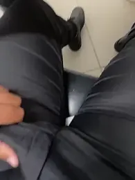 Henryzer7 webcam model stream image