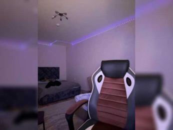 SweetFury webcam model stream image
