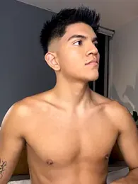 OnlySantty webcam stripchat model stream image