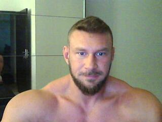 Kevin Muscle webcam model stream image