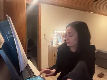 ClaireDeLunee webcam model stream image