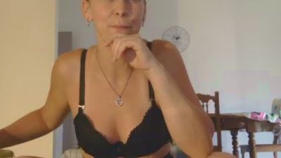 Djeny webcam model stream image