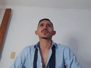 HomeAloneK webcam model stream image