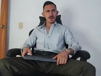 HomeAloneK webcam model stream image