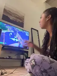 Your_Paris webcam model stream image