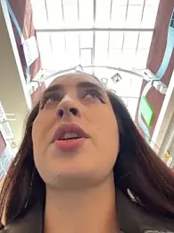 Holly_Play webcam model stream image