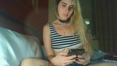 Emilyvuxa webcam cam4 model stream image