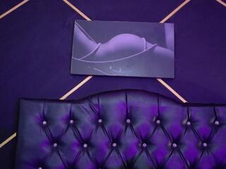 Zoe Barnet webcam model stream image
