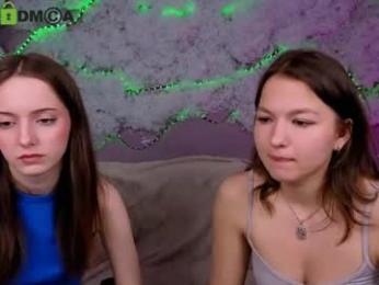 chloe_ley webcam model stream image