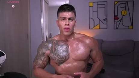 tyler_muscle1 webcam model stream image