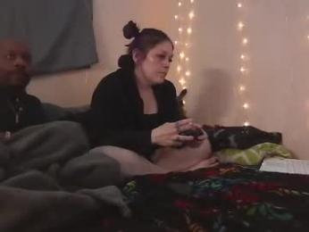 coupleoffreaks_420 webcam model stream image