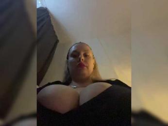 RobinLili webcam bongacams model stream image