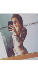 Aeren webcam model stream image