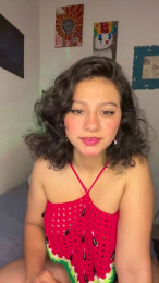 Hot_crisps webcam model stream image