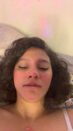 Hot_crisps webcam model stream image