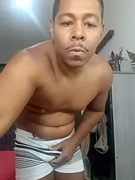 gton09 webcam model stream image