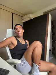 sendfer webcam stripchat model stream image