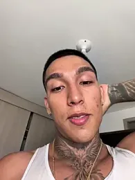 sendfer webcam stripchat model stream image