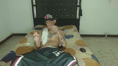 MaxxBigcock webcam cam4 model stream image