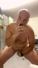 Tobi981 webcam model stream image