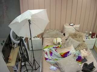 voyeurcam-casa-salsa-bedroom-1 webcam model stream image