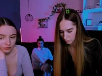 _mila_fire webcam model stream image