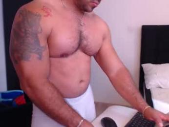 derek_group webcam model stream image