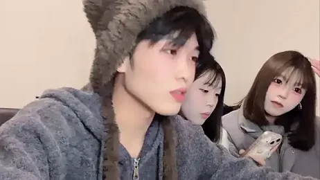 zhouzhou_YC webcam model stream image