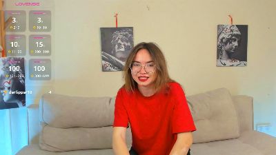 QueenieFrary webcam model stream image