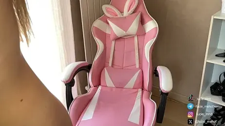 lucie_mehott webcam stripchat model stream image