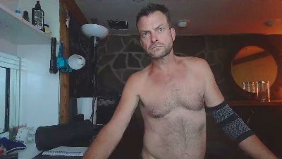 Hungthickbrit50 webcam model stream image