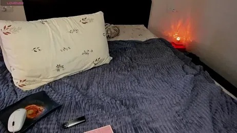 Charlottecardin webcam model stream image