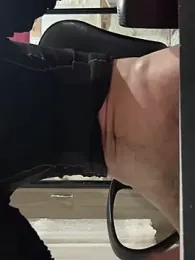 mert34ist webcam model stream image