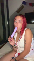 Natasha_vuzi webcam model stream image