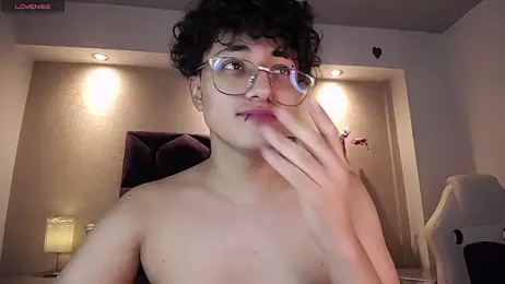 LukeFlame_ webcam model stream image