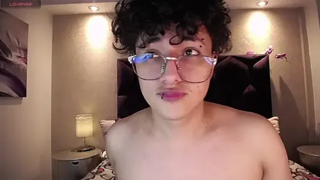 LukeFlame_ webcam model stream image