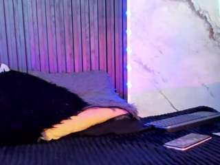 tiffany-delux webcam model stream image